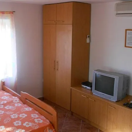 In Privlaka With Balcony, Air Conditioning, Wifi 878-2 *