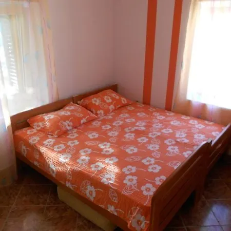 Apartment In Privlaka With Balcony, Air Conditioning, Wifi 878-2 *