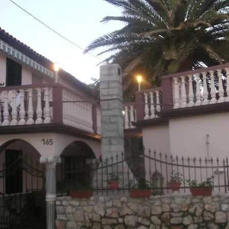 In With Balcony, Air Conditioning, Wifi 878-2 *