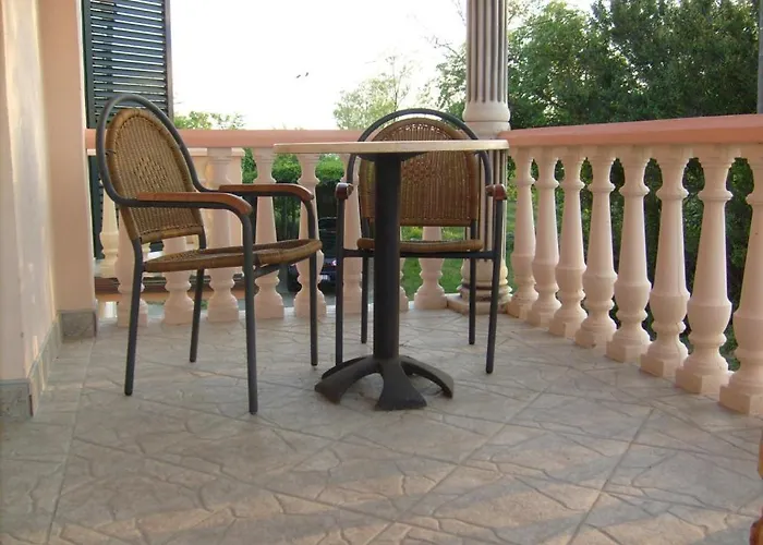 In With Balcony, Air Conditioning, Wifi 878-2