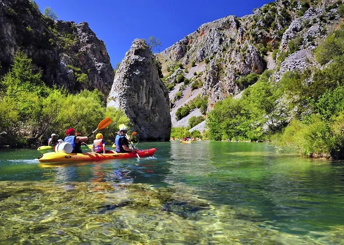 Апартаменты In With Balcony, Air Conditioning, Wifi 878-2 Привлака